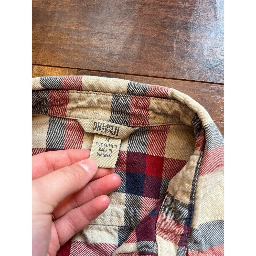Duluth Trading Mens Casual Button Down Long Sleeve Plaid Shirt Size M - Picture 2 of 6